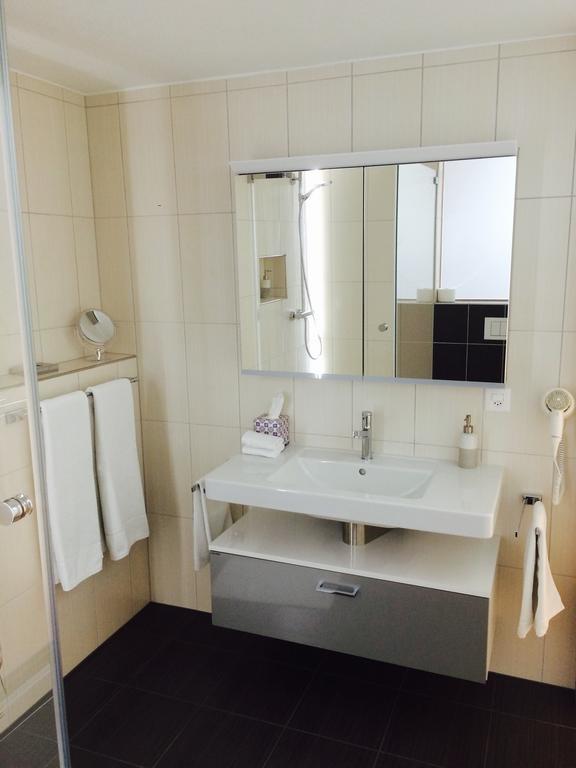 Hotel Kreuz Holderbank Habitación foto